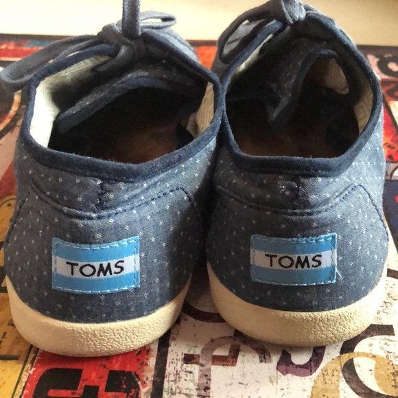TOMS - Picture 4 of 6